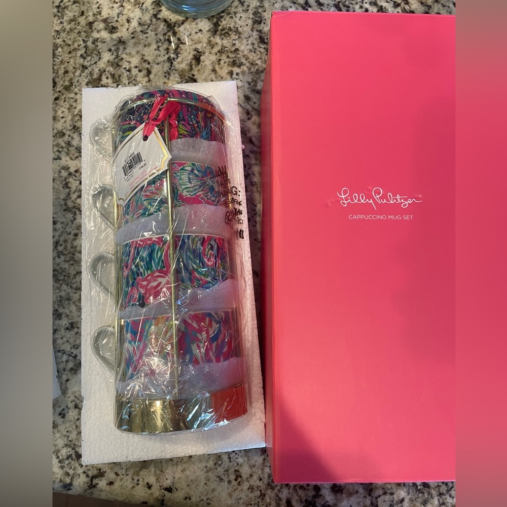 ✨NWT Lilly Pulitzer 4 Cappuccino Mugs Set - Brand new in packaging!